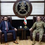 لقاءات بارزة للهزّاع.. فما هي كواليس زيارته لقائد الجيش وجنبلاط؟